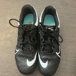 Nike Hyperdiamond 4 Woman’s Softball Cleat Size 9.5